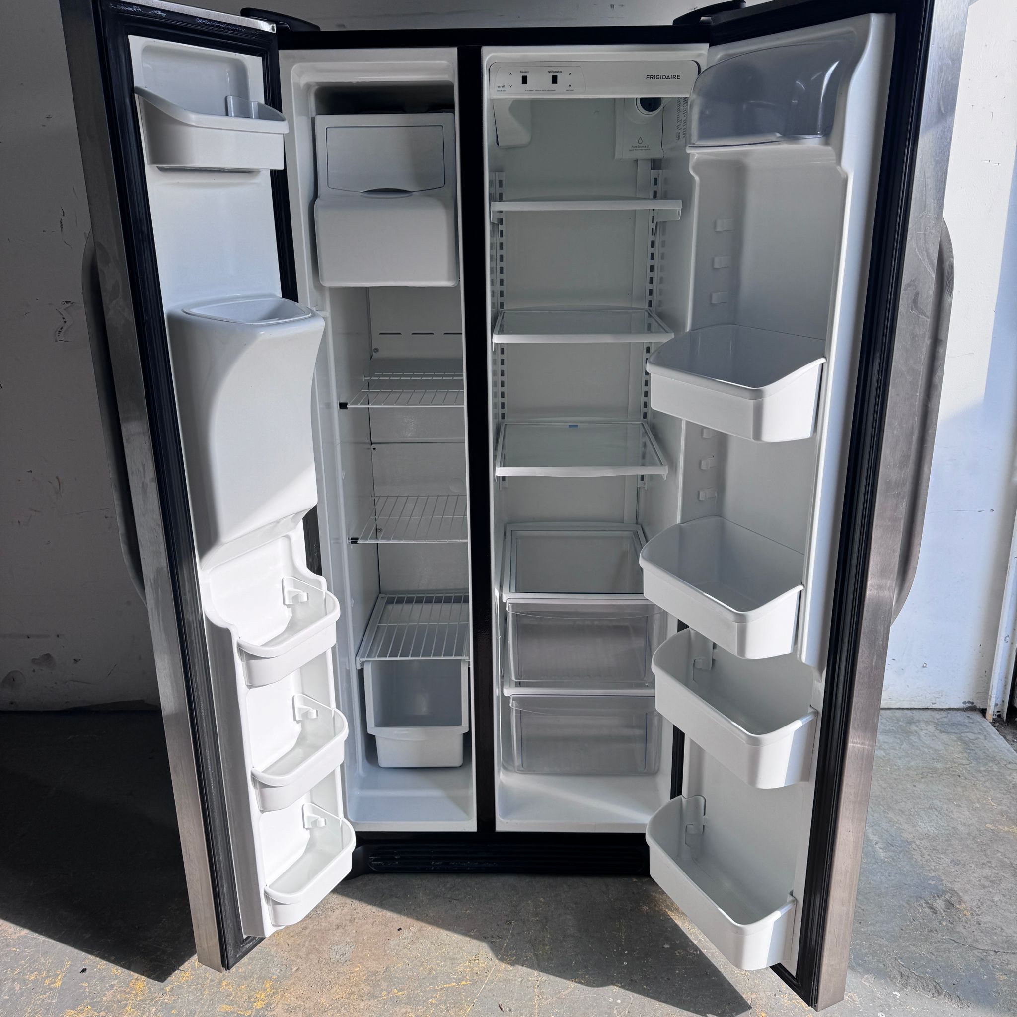 Frigidaire Stainless Steel Refrigerator Frigidaire Stainless Steel Refrigerator